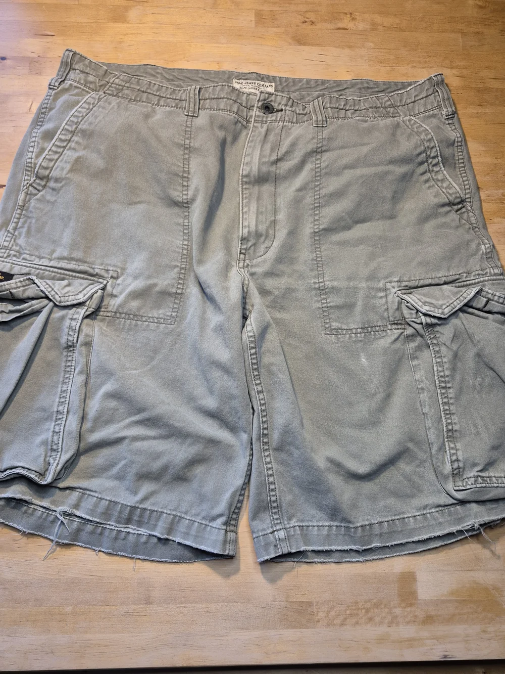 Ralph Lauren Men's Cargo Shorts in Olive Green 4057